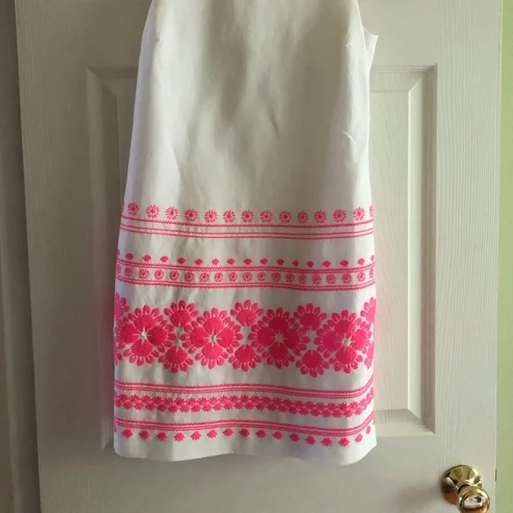 Darling Vineyard Vines dress - Picture 2 of 3